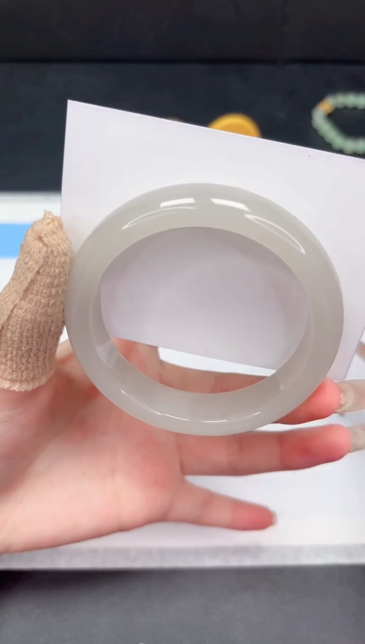 【闪购商品】石英质玉手镯合金129-59.7