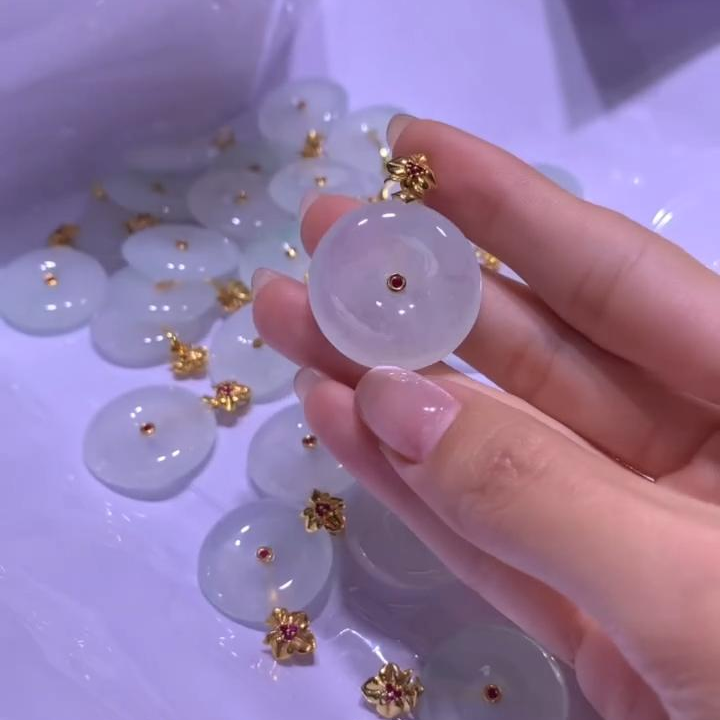 【逍遥】18K天然A货翡翠平安扣吊坠*888/2668005/多样性发/1件