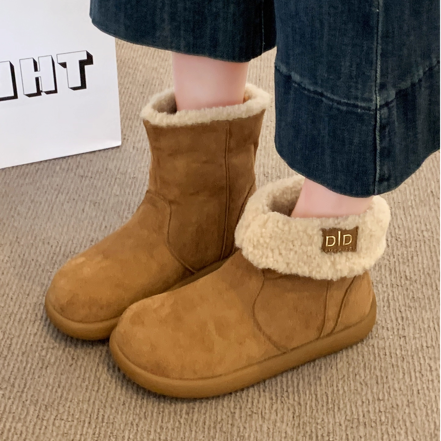 卓诗尼复古羊羔毛加绒雪地靴女2025秋冬新保暖毛毛勃肯鞋防滑短靴