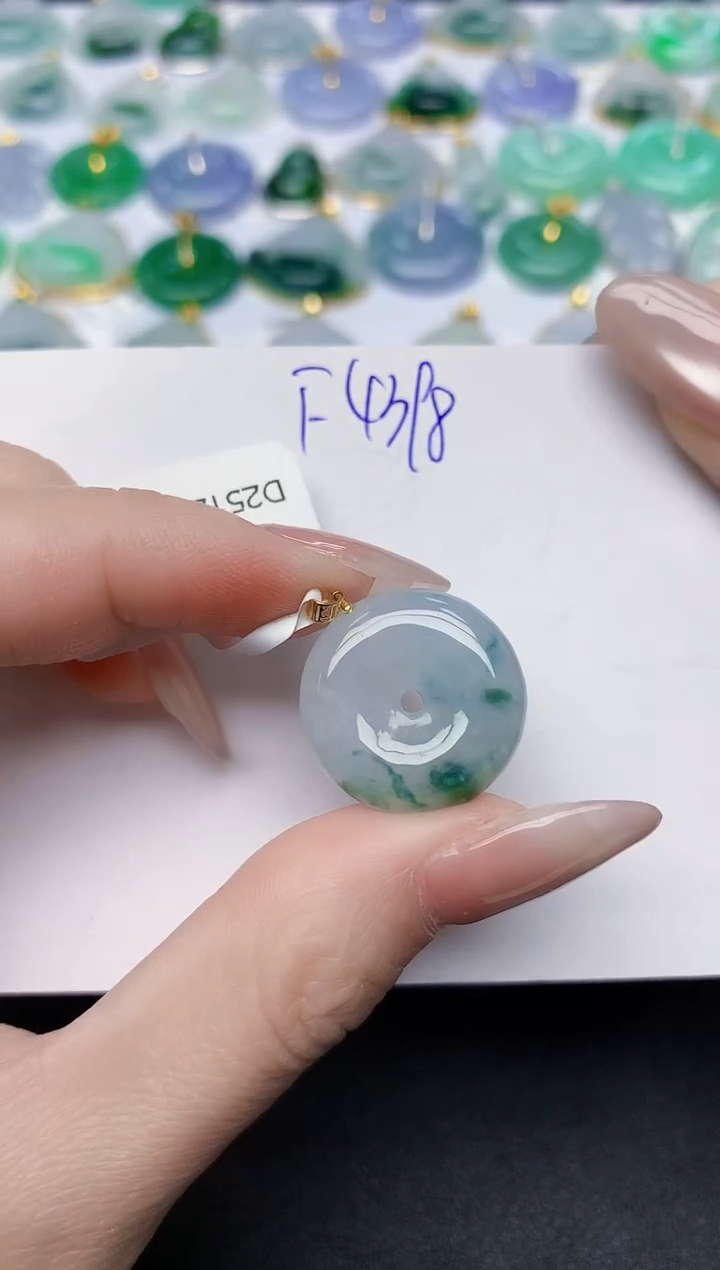 颈饰18K金镶嵌翡翠天然缅甸A货翡翠百元以上9元证书费自理