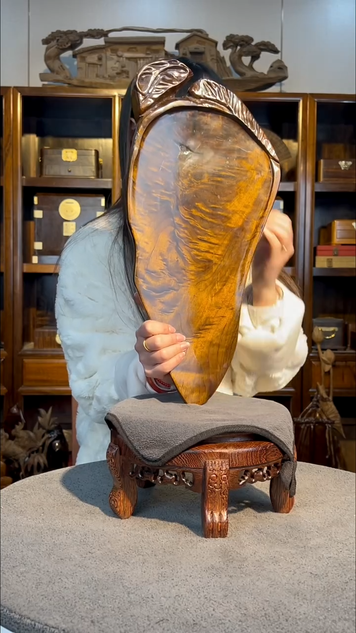 【闪购商品】金丝楠木雕随形果盘1