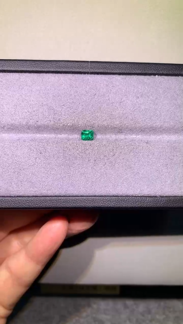 【闪购商品】祖母绿裸石未镶嵌0.54ct情人节小精品专属价