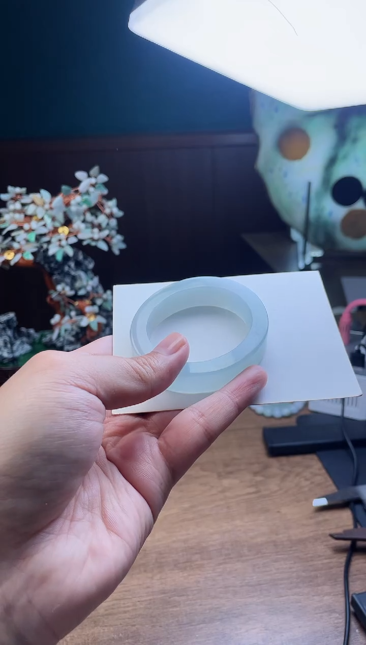 【闪购商品】定制翡翠手镯未镶嵌定制