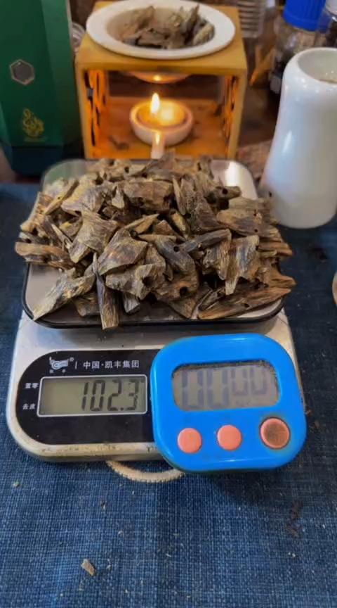 【闪购商品】沉香摆件棋楠白鹭块料102克