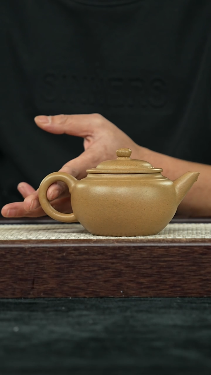 【闪购商品】紫砂茶壶@@1684李倩线钟