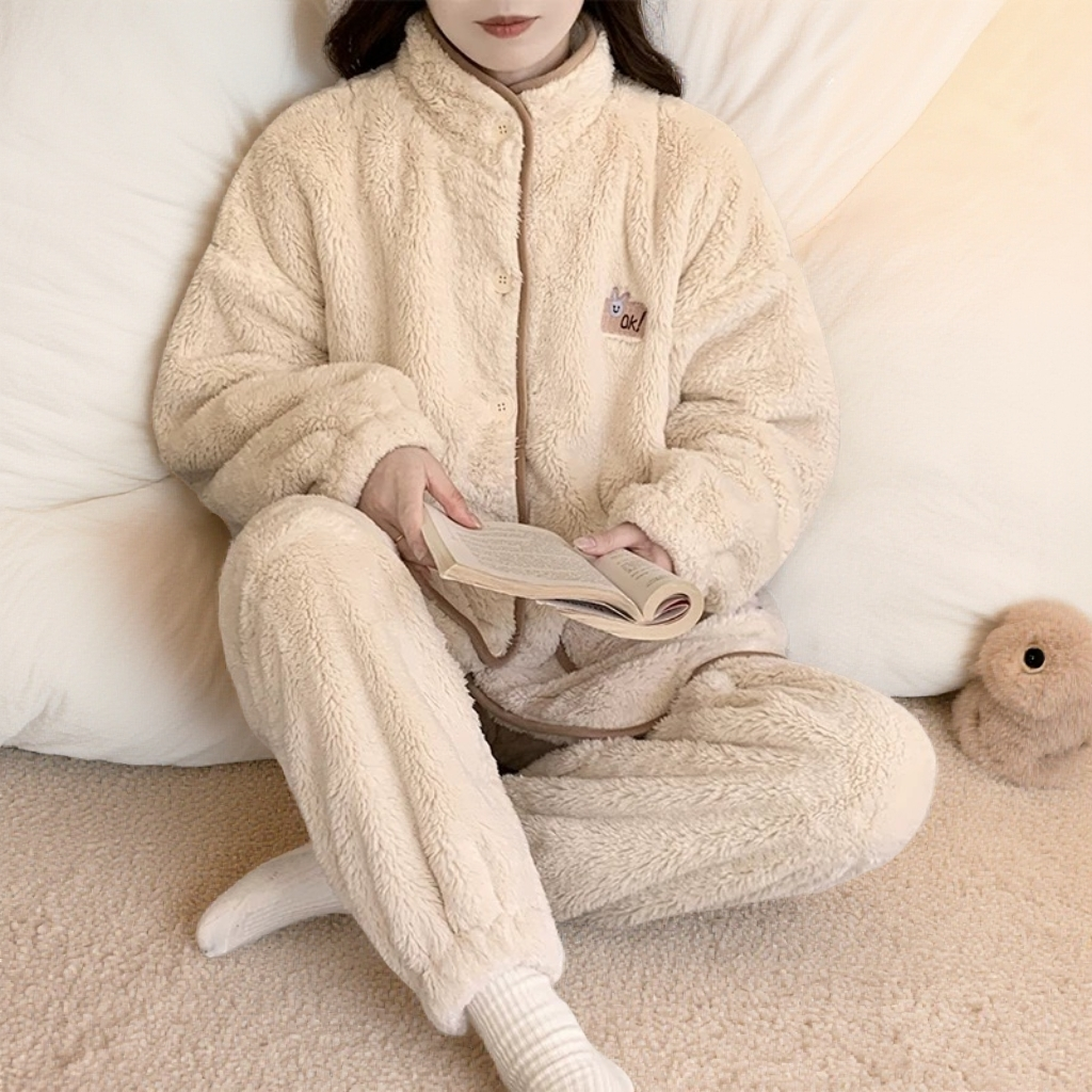 冬季慕斯暖绒牛奶绒可居家可外出穿睡衣200-300