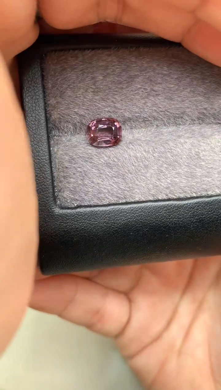 【闪购商品】定制尖晶石裸石未镶嵌枕型 紫色调尖晶石 1.99ct