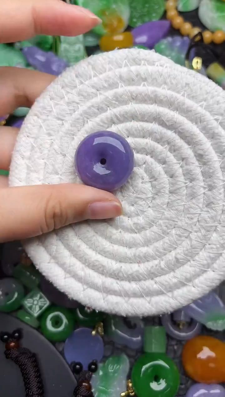 颈饰未镶嵌翡翠缅甸翡翠吊坠