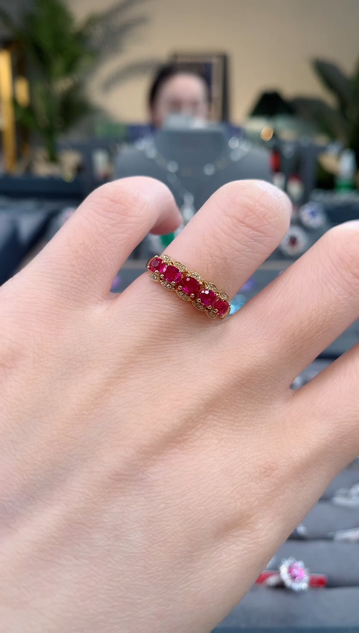 【闪购商品】红宝石戒指18K金镶嵌红宝石