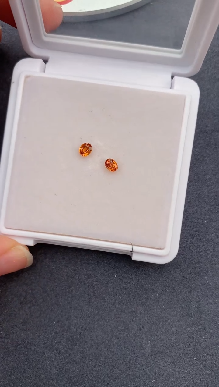 【闪购商品】石榴石（芬达石）裸石未镶嵌芬达配对