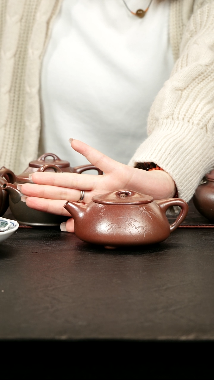 茶壶紫砂柴烧底槽青满瓢刻绘200cc