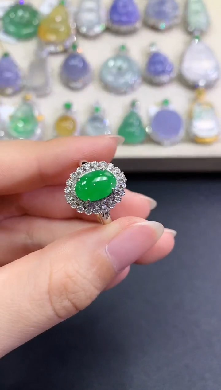 【闪购商品】翡翠戒指18K金镶嵌B110   