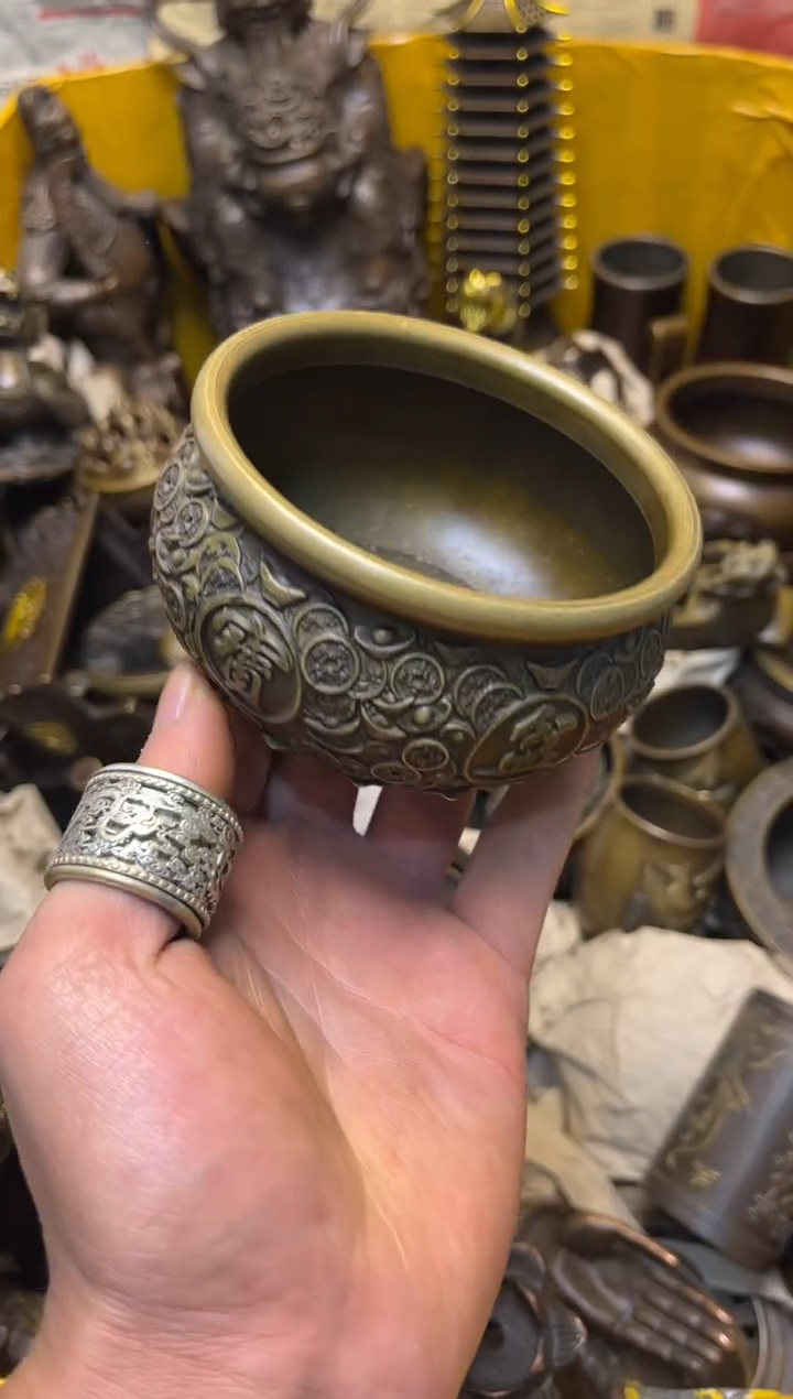 精美铜器，点击下单