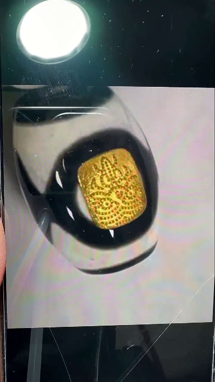 吊坠玛瑙18K金镶嵌吊坠