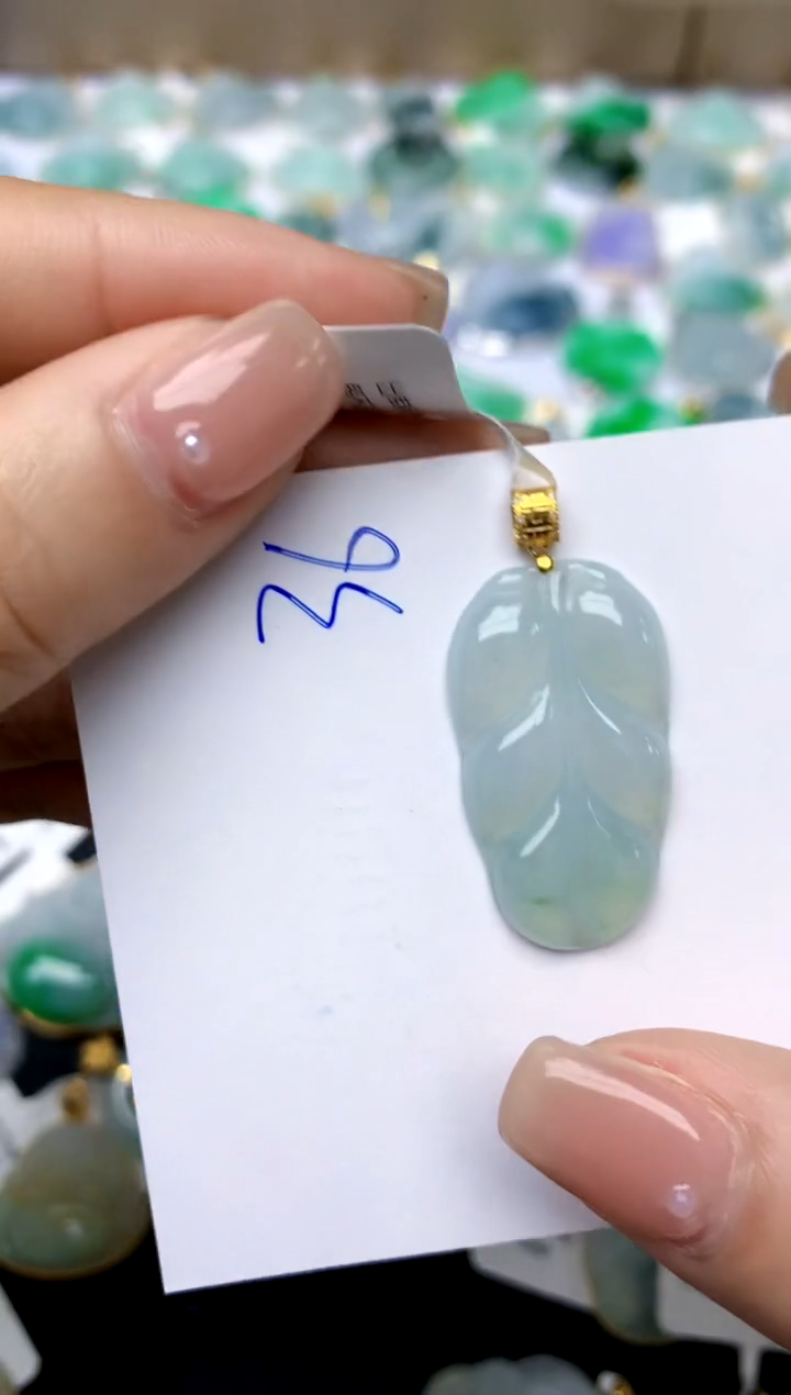 【闪购商品】翡翠颈饰18K金镶嵌天然A货翡翠