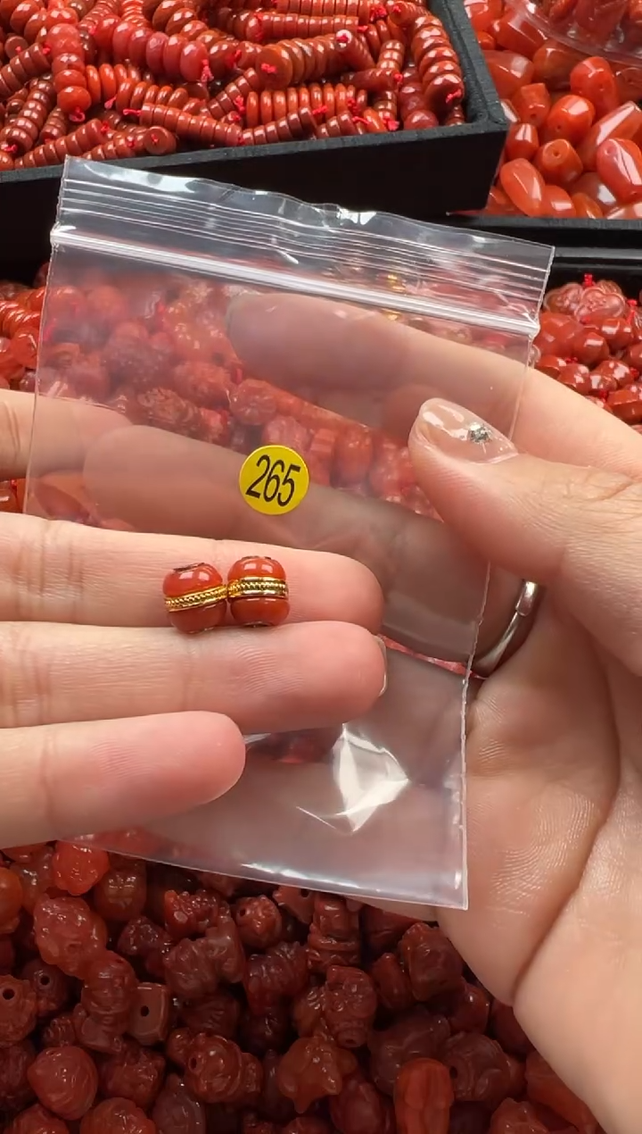 【闪购商品】南红玛瑙颈饰未镶嵌1