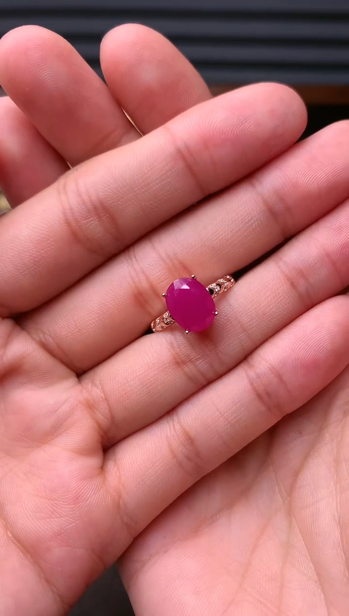 【闪购商品】红宝石戒指银S925镶嵌........
