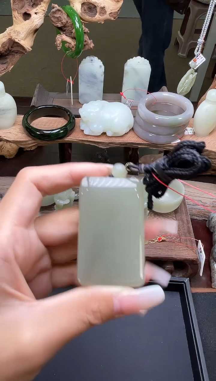 【闪购商品】和田玉吊坠未镶嵌且末青白 无事牌31203