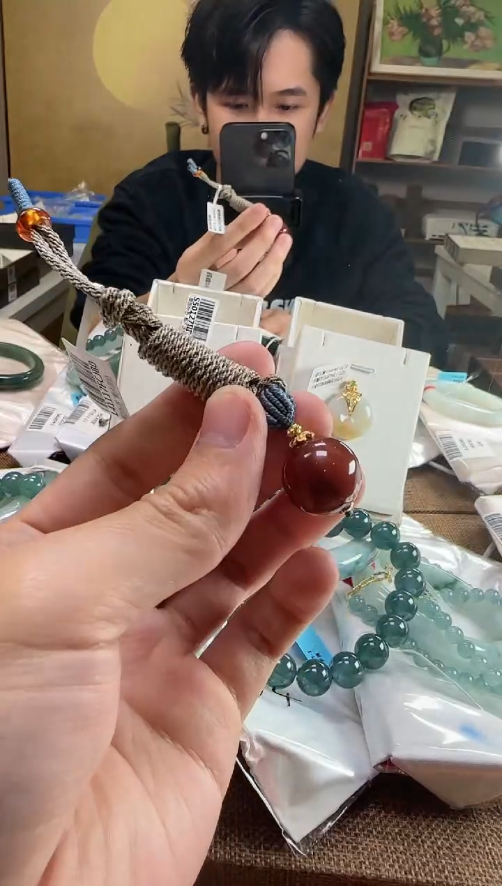 【闪购商品】南红玛瑙吊坠(不含链)未镶嵌南红吊坠