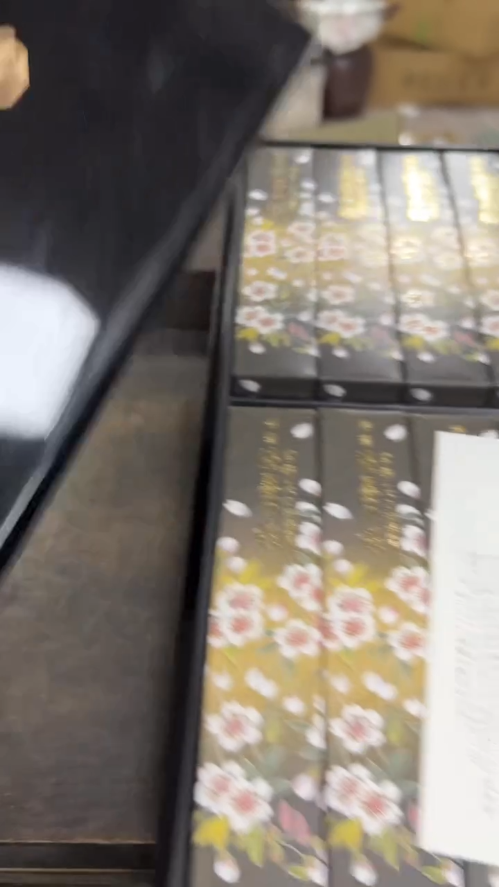 宁****阁小甜甜日瓷杂项直播间