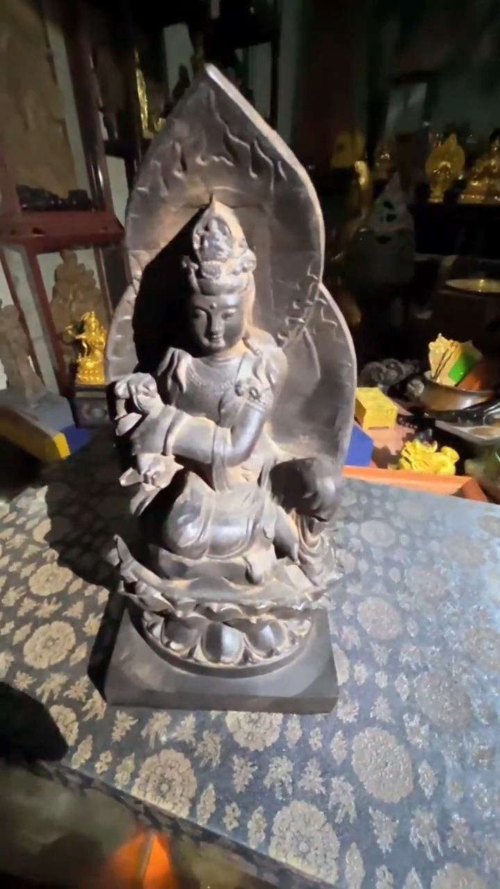 【闪购商品】滴血莲花菩提吊坠1