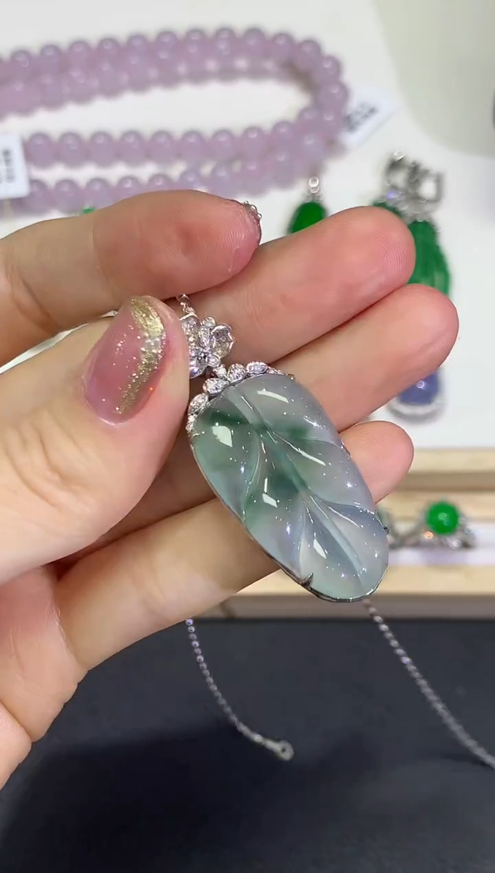 【闪购商品】翡翠颈饰18K金镶嵌团购23