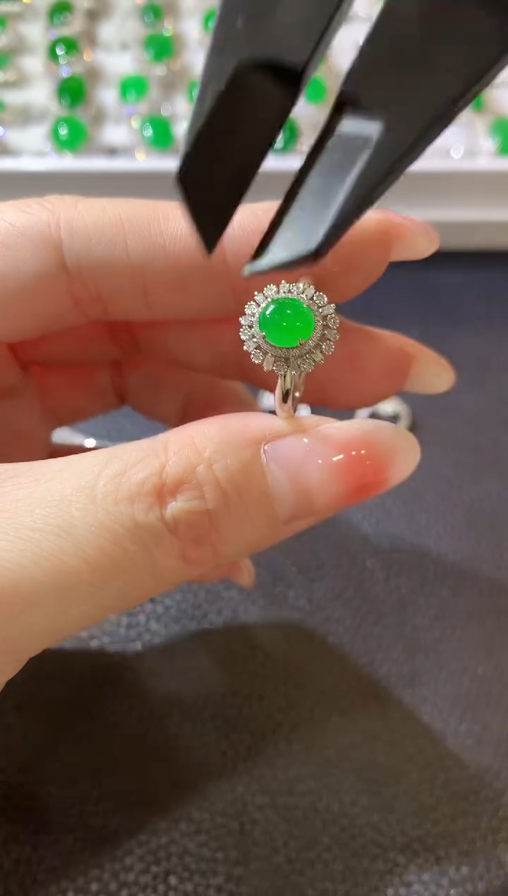 【闪购商品】翡翠戒指18K金镶嵌A28 翡翠