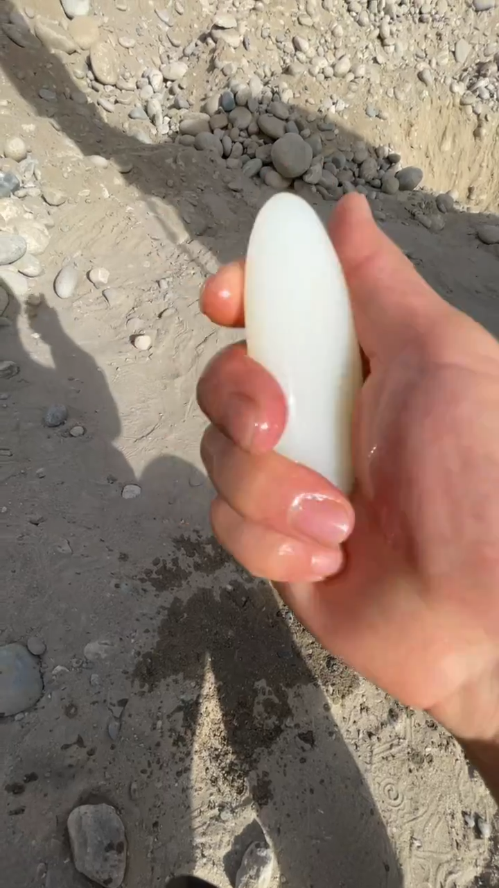 颈饰未镶嵌和田玉（糖玉）001