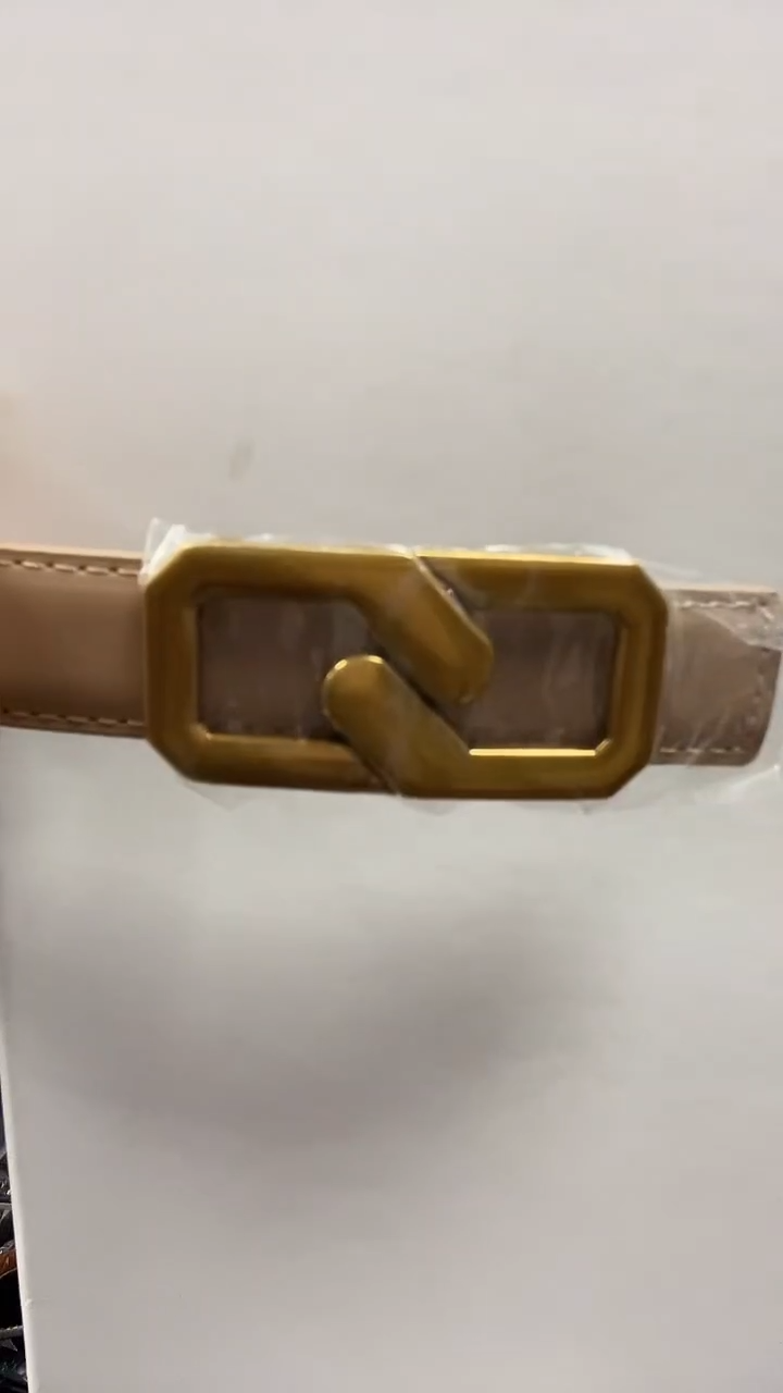 2025新款女士I经典时尚百搭轻奢皮带
