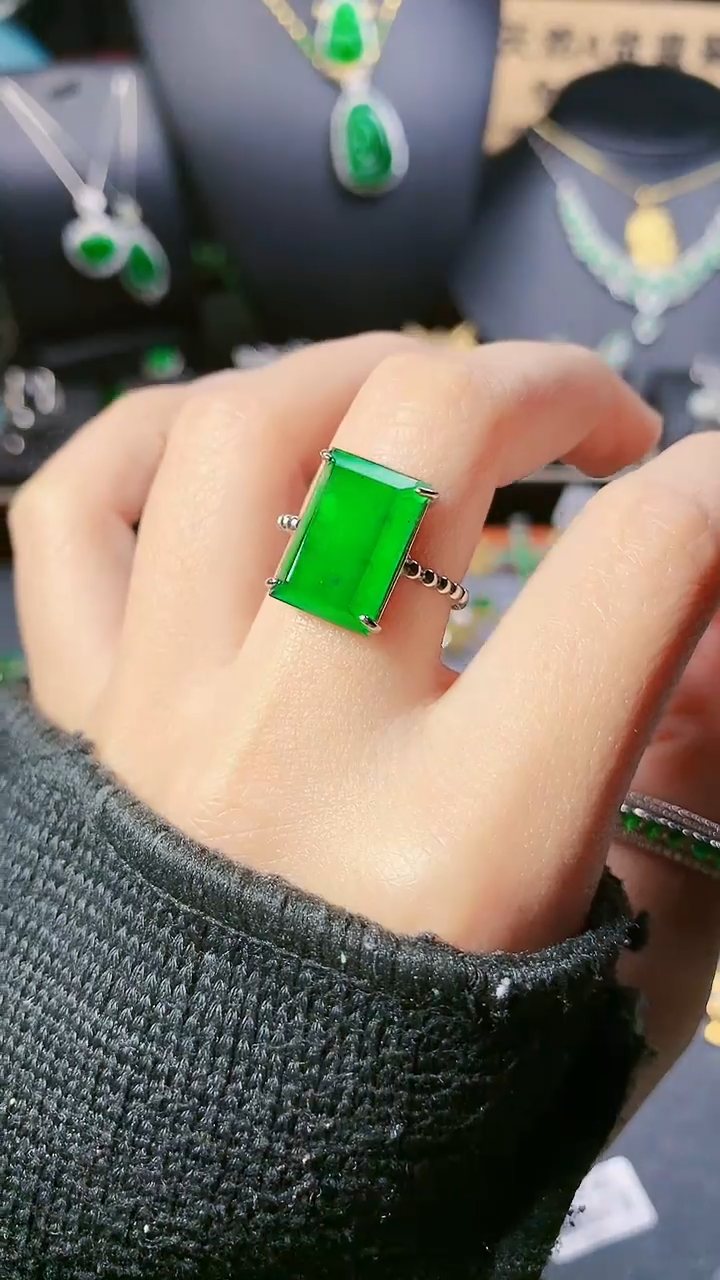 【闪购商品】翡翠戒指银S925镶嵌戒指