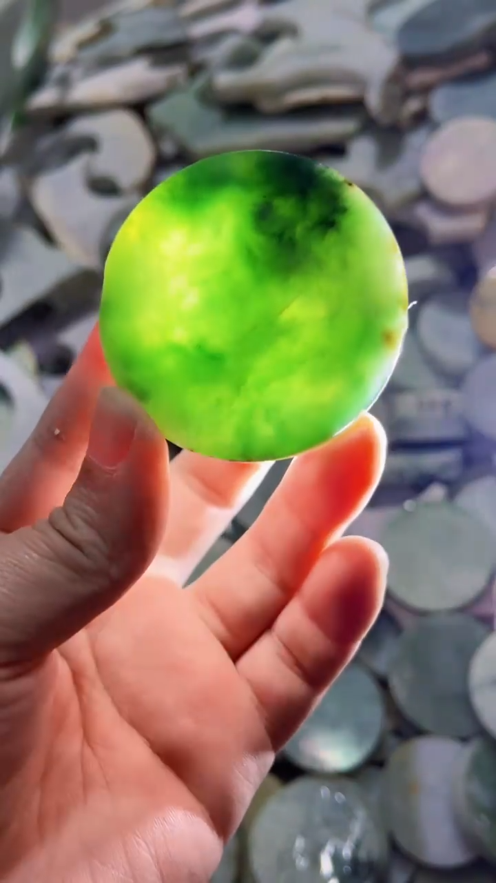 【闪购商品】翡翠挂件未镶嵌A货康壹976