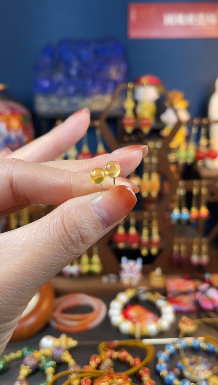 【闪购商品】琥珀耳饰银S925镶嵌耳钉