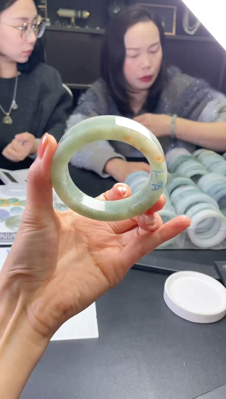 【闪购商品】定制翡翠手镯未镶嵌手镯