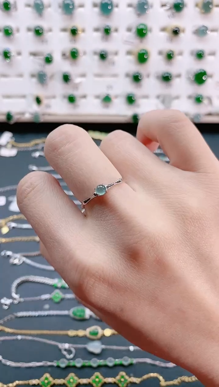 【闪购商品】翡翠戒指银S925镶嵌天然翡翠