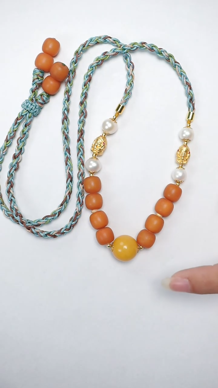 【闪购商品】未镶嵌琥珀颈饰橘皮老蜡老型项链