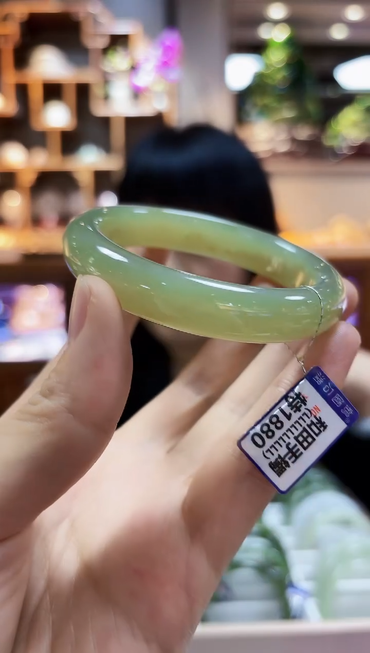 【闪购商品】和田玉手镯未镶嵌55.2