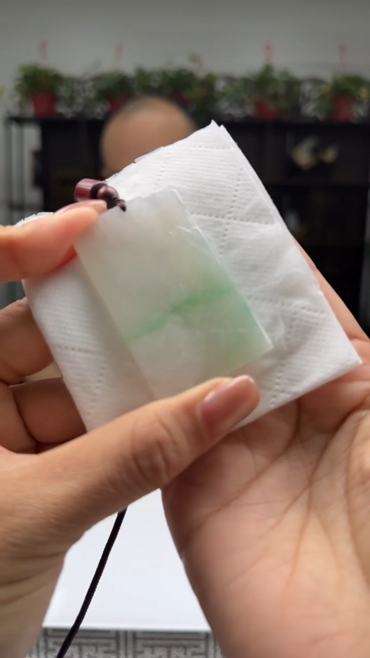 【闪购商品】翡翠颈饰未镶嵌天然翡翠A货吊坠