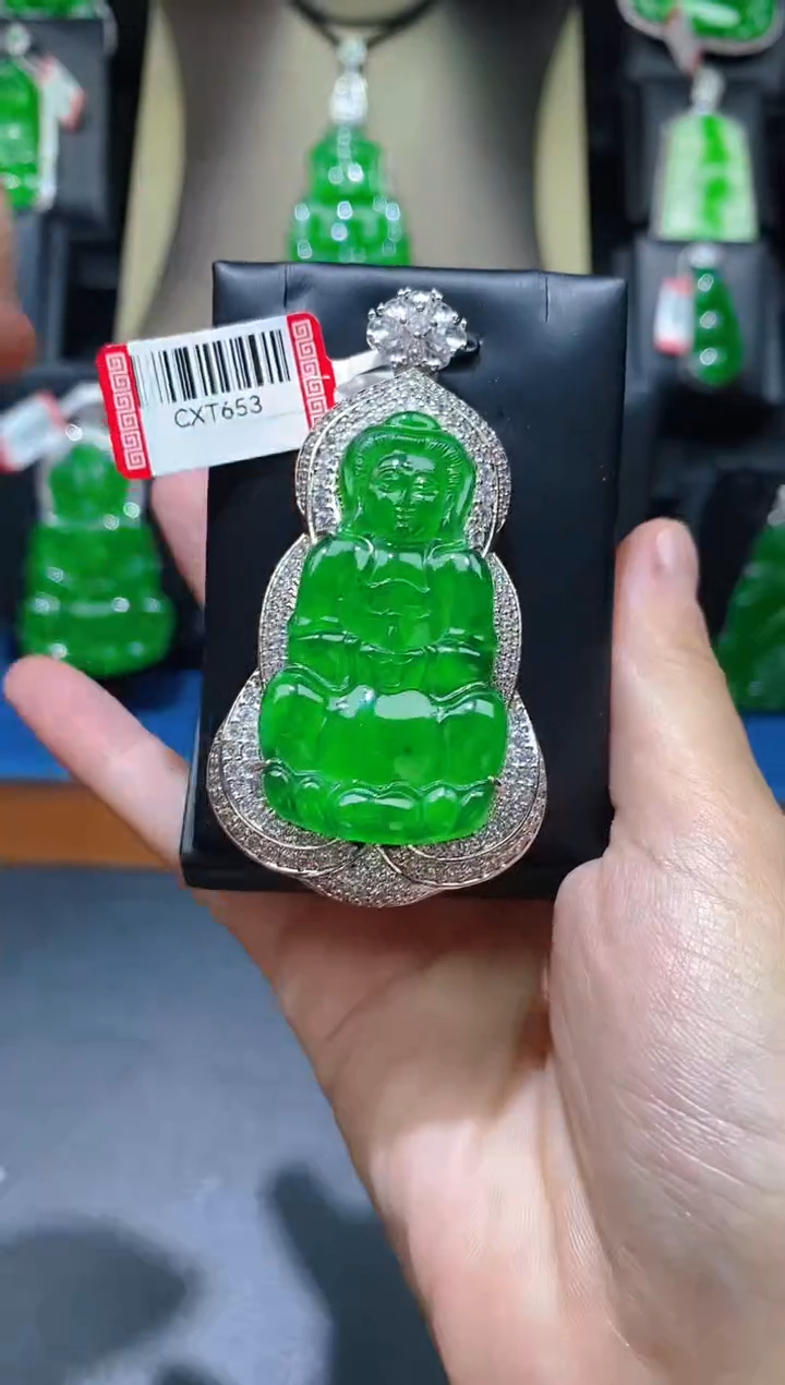 【闪购商品】翡翠颈饰未镶嵌翡翠06