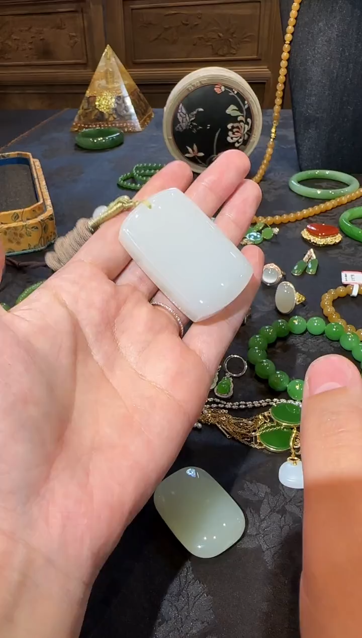 【闪购商品】和田玉吊坠未镶嵌1