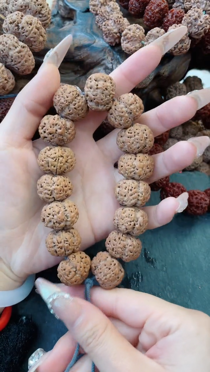 【闪购商品】金刚菩提手串22mm安娜产区粗筋飞碟梅花