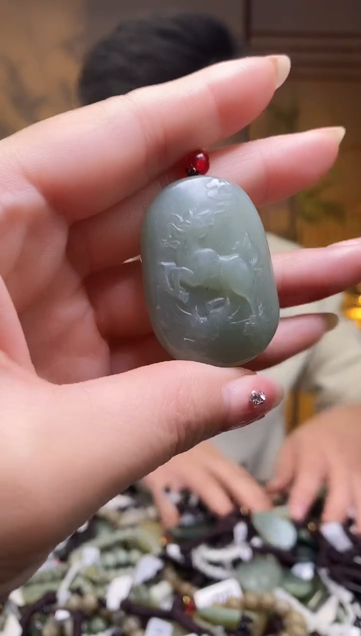 【闪购商品】和田玉颈饰未镶嵌多样性发货，拍一发一