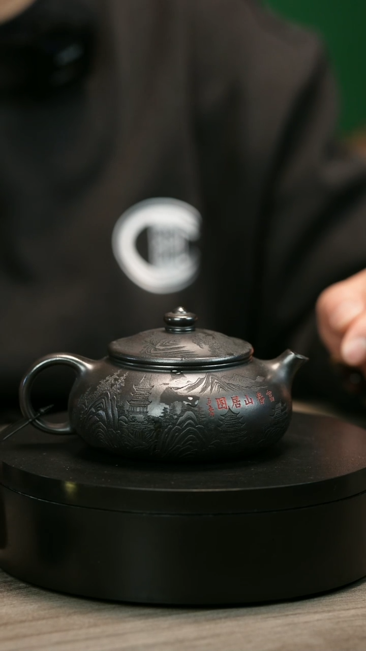 茶壶紫砂无*H1823李传荣石黄刻绘寒江