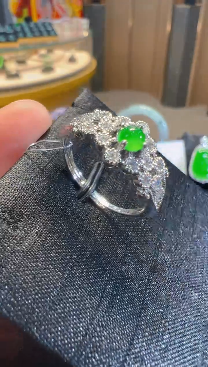 【闪购商品】翡翠戒指合金多样性发货一件