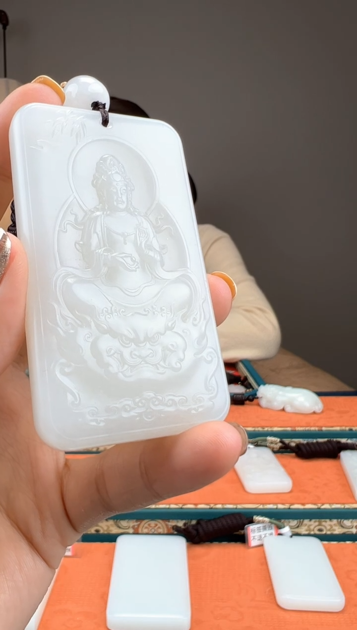 【闪购商品】和田玉颈饰未镶嵌1