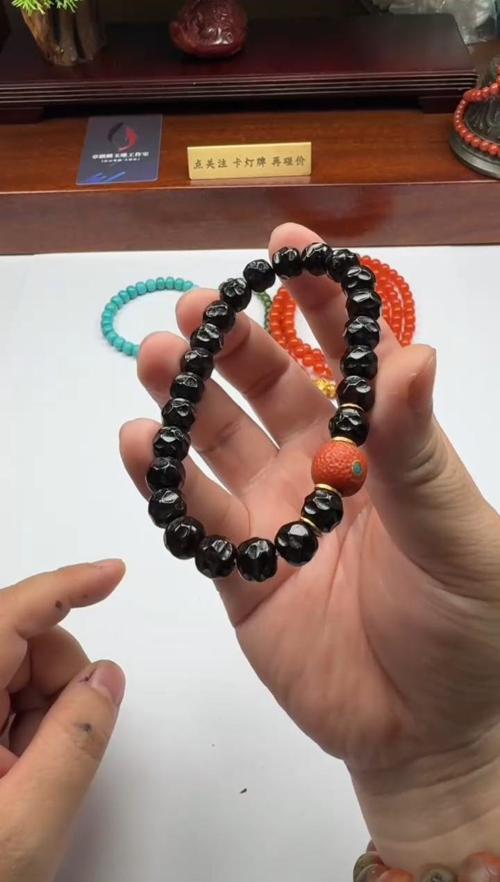 【闪购商品】椰蒂手串18K金镶嵌手串手串