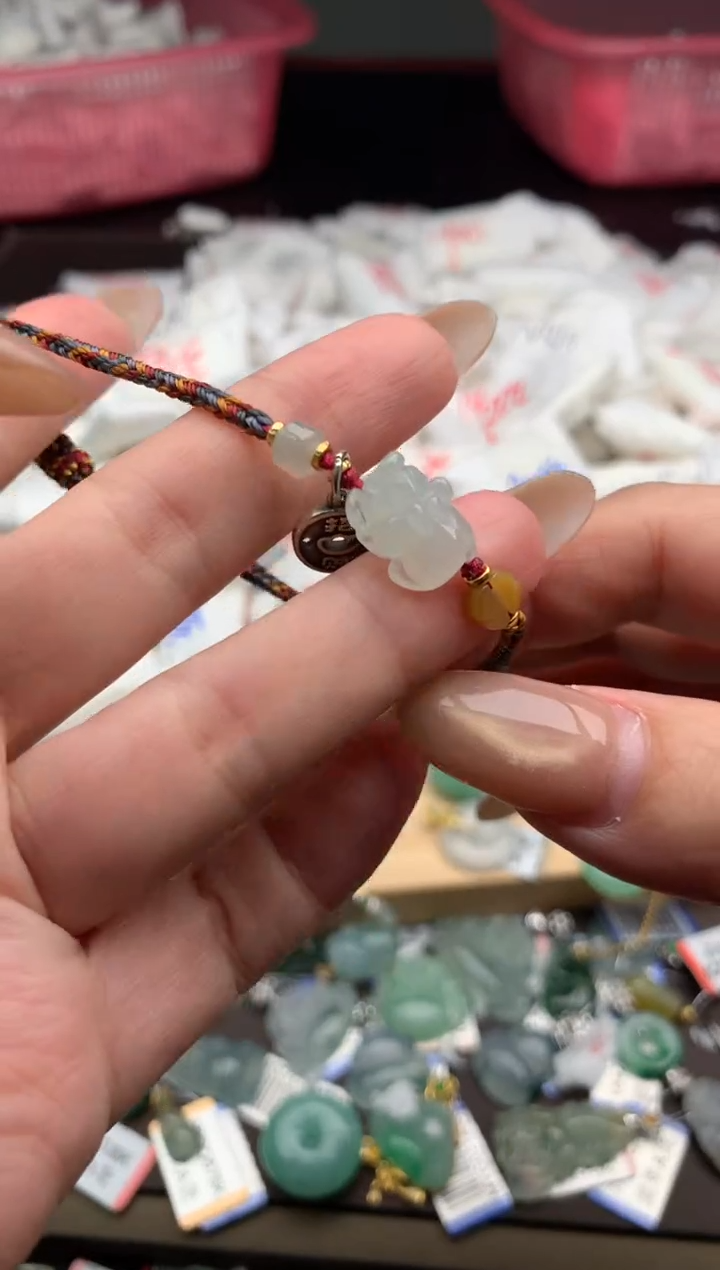 【闪购商品】翡翠手绳未镶嵌一