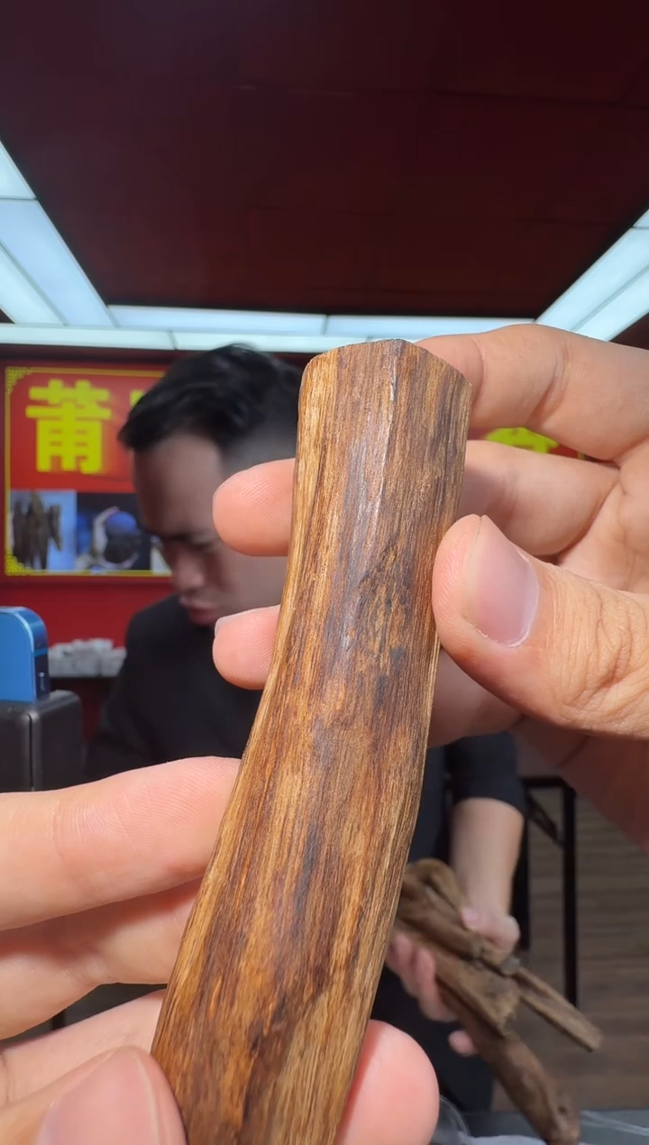 沉香手把件c28越南多样性发一