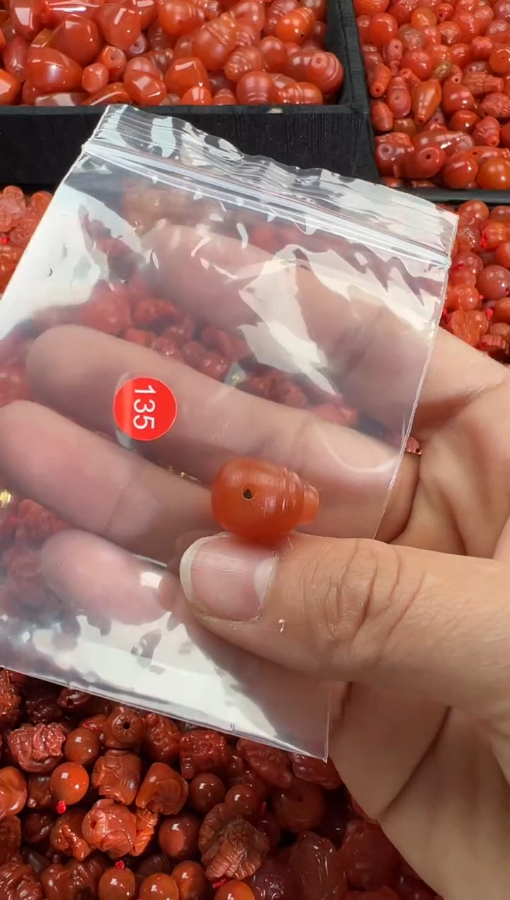 【闪购商品】南红玛瑙颈饰未镶嵌1