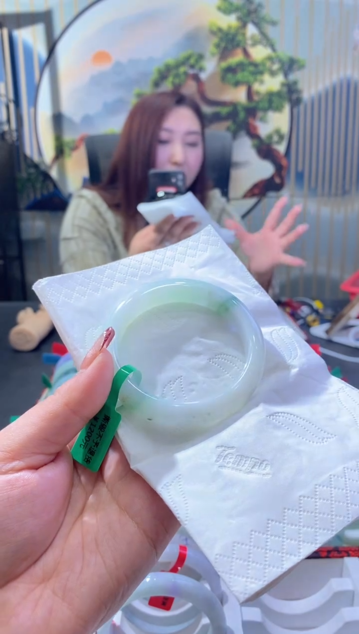 【闪购商品】翡翠手镯未镶嵌00000654