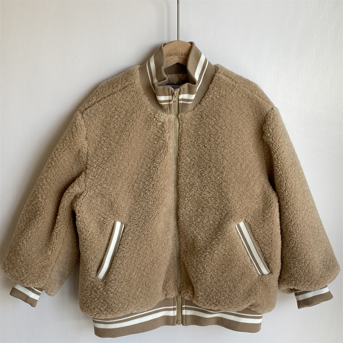 秋冬新款！儿童毛绒外套 蓬松柔软 氛围感拉满 0503